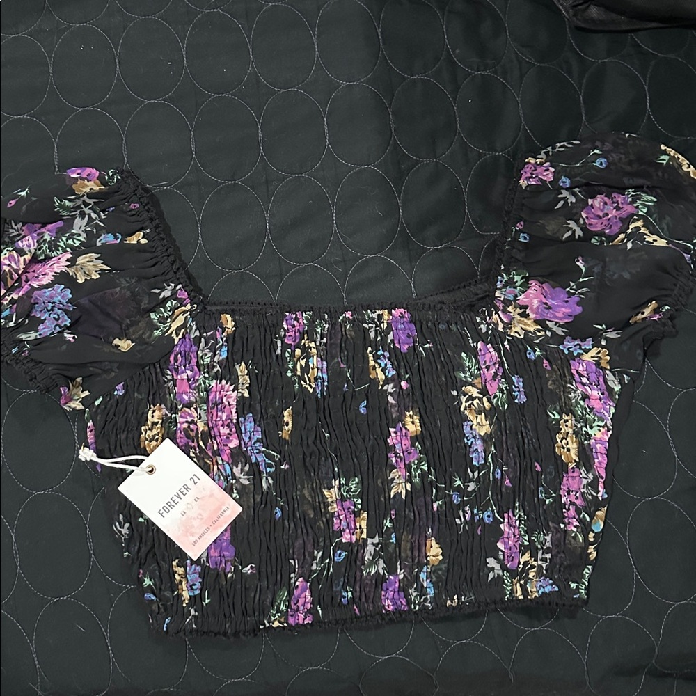 Forever 21 Black and Purple Floral Crop Top - Picture 2 of 2